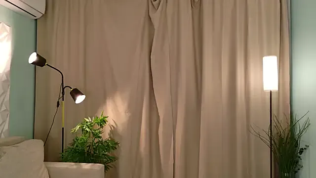 Freechat Playful_Lia on StripChat