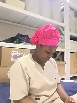 Freechat pretty_shany on StripChat