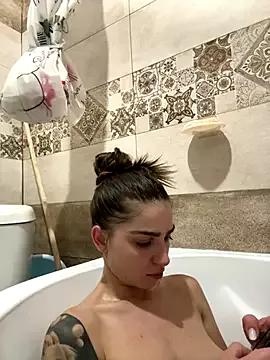 PureEllie from StripChat is Freechat