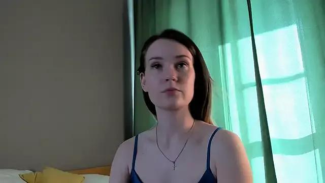 QueenieHathaway from StripChat is Freechat