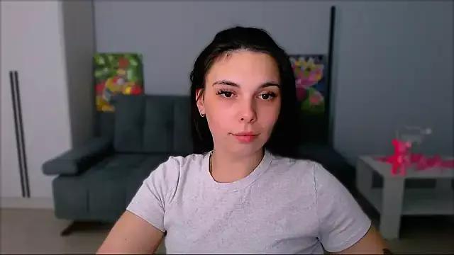 Queenofthesense_ from StripChat