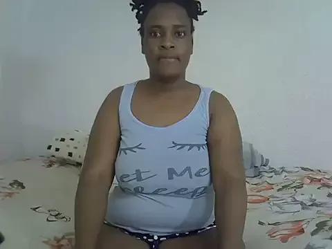 QueenRomaxx1 from StripChat