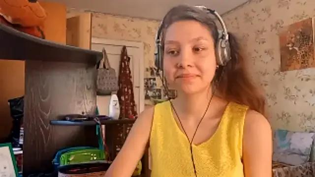 QutieDaSweet from StripChat