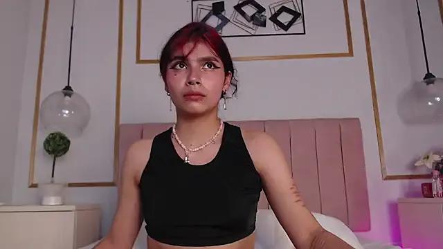 Raven_Rox from StripChat is Freechat
