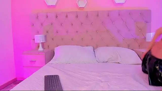 RavenKitty_ from StripChat is Freechat