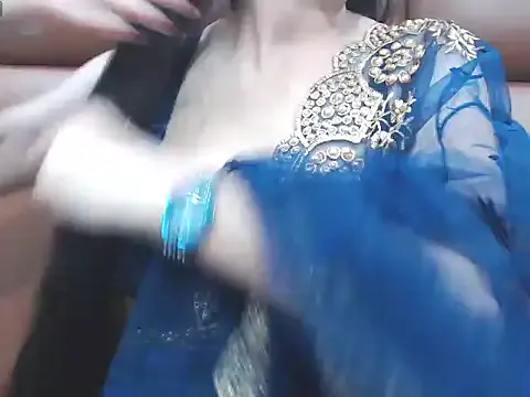 Freechat RealNaina on StripChat