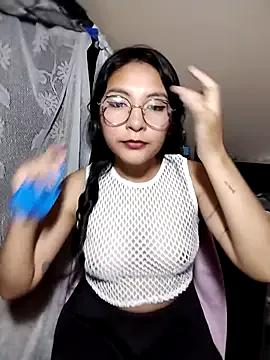 Regina_Shine from StripChat is Freechat