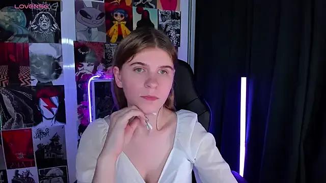 Remilia_gin from StripChat is Freechat