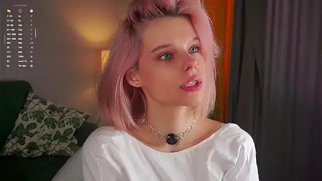 RexanneHatt from StripChat is Freechat