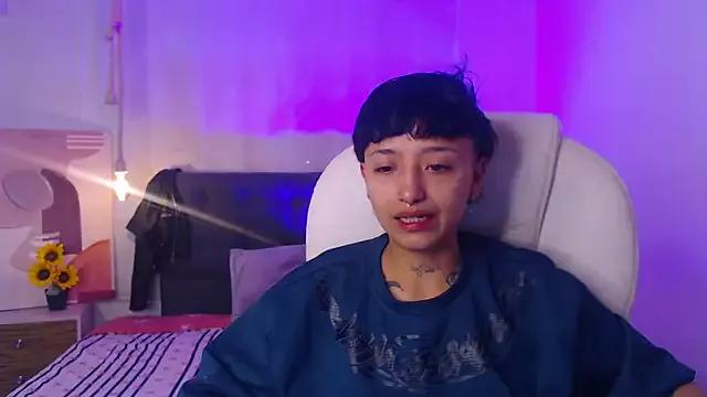 RileyAndAlexa from StripChat is Freechat