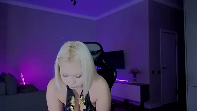 Freechat RileyMee on StripChat