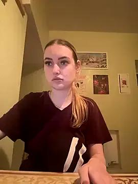 RobinThompson from StripChat is Freechat