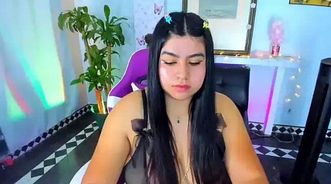 rose_honey_ from StripChat is Freechat