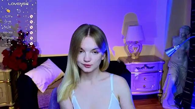 RosesKate from StripChat is Freechat