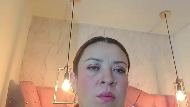 Freechat rosse_channel__ on StripChat