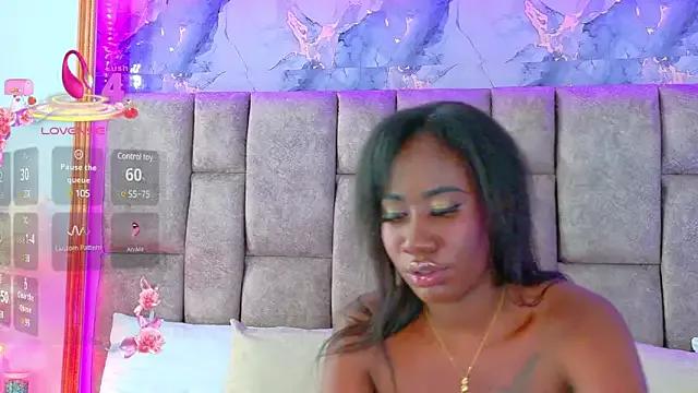 ROSSIE_CAMERON from StripChat is Freechat