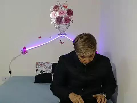 rosyxs1 from StripChat is Freechat