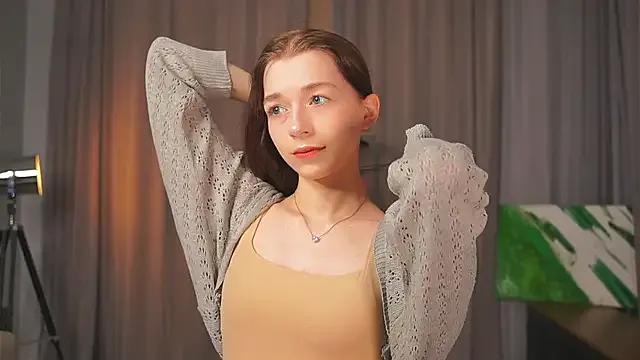 RoxieBolich from StripChat is Freechat