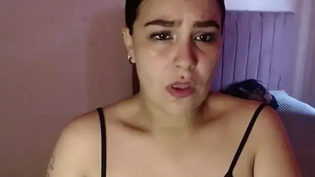 Salma_deep from StripChat is Freechat