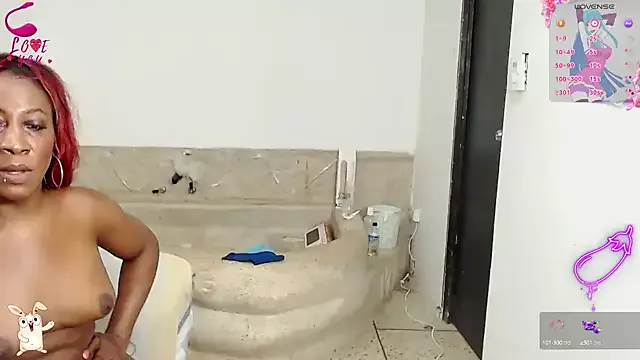 Freechat salome33x on StripChat