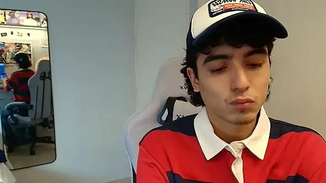 salvatore_montt from StripChat is Freechat