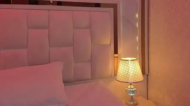 samanthaa_sm from StripChat is Freechat