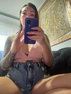 Sarahlove_90 from StripChat