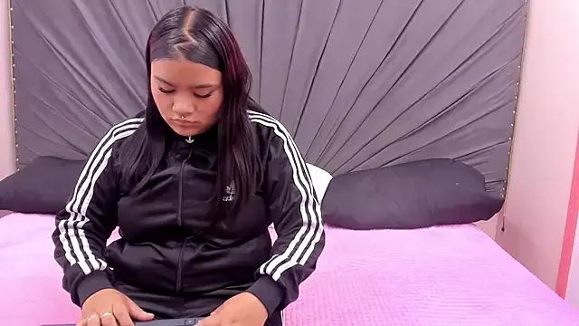 Saray_Horney from StripChat is Freechat