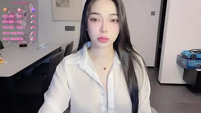 Scarlett-bb from StripChat is Freechat