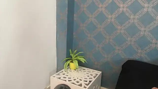 scarlett646 from StripChat is Freechat