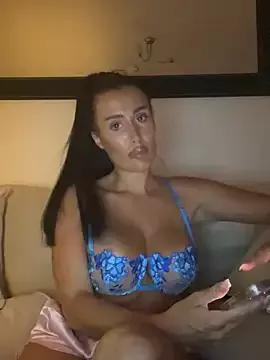 SECRETBELLAUK from StripChat is Freechat