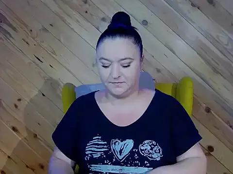 SensualCrisa from StripChat is Freechat