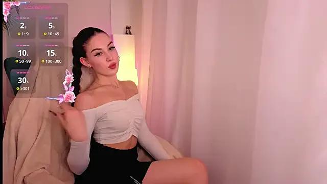 SeraphinaLux from StripChat is Freechat