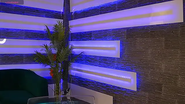 Freechat SexyCelline on StripChat