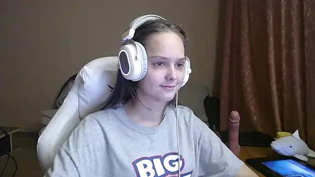 SharybbFace from StripChat is Freechat