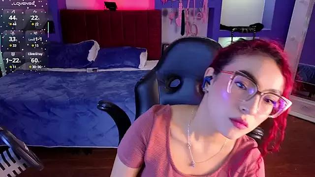 silvanalorens_ from StripChat is Freechat