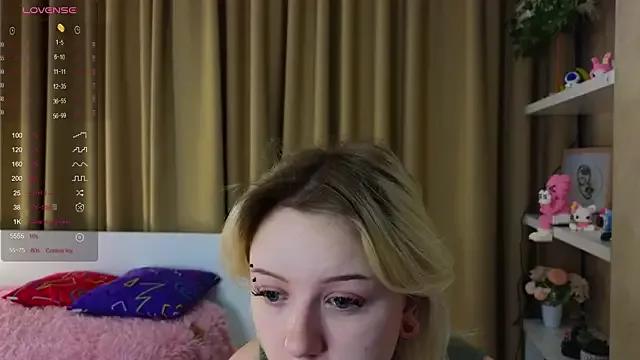 SilviaEllett from StripChat is Freechat