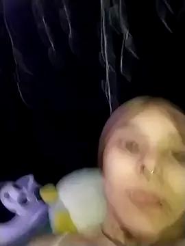 SkyThompson from StripChat is Freechat