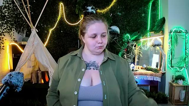 SladaDell from StripChat is Freechat