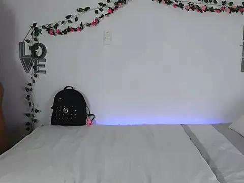 solaris-nyx from StripChat is Freechat