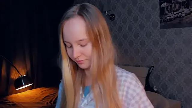 SoonMoor from StripChat is Freechat