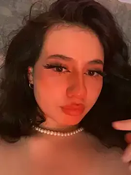 Freechat Sophi_dee1 on StripChat