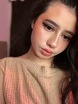 Freechat Sophi_dee1 on StripChat