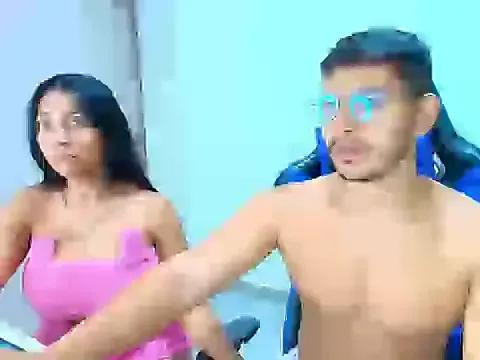 sophia_and_alex from StripChat is Freechat