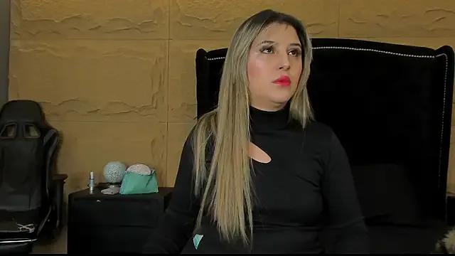 SophiaDior_ from StripChat is Freechat
