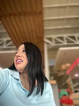 Sophie_Dreamss from StripChat is Freechat