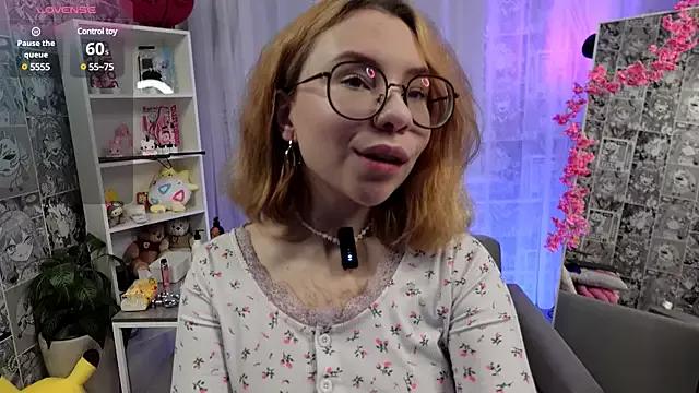 sugar-nerdy from StripChat is Freechat