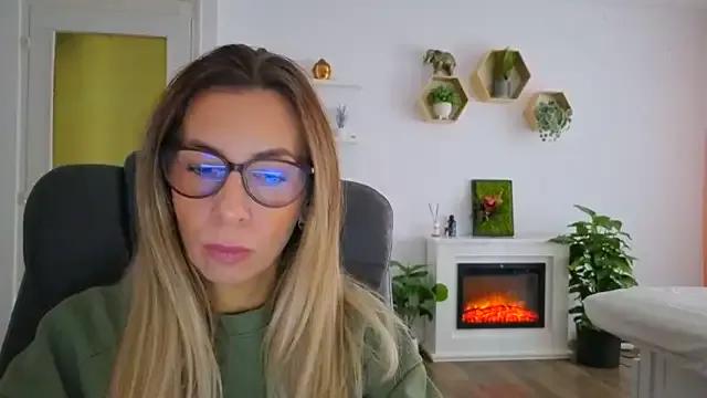 SukyGirl from StripChat