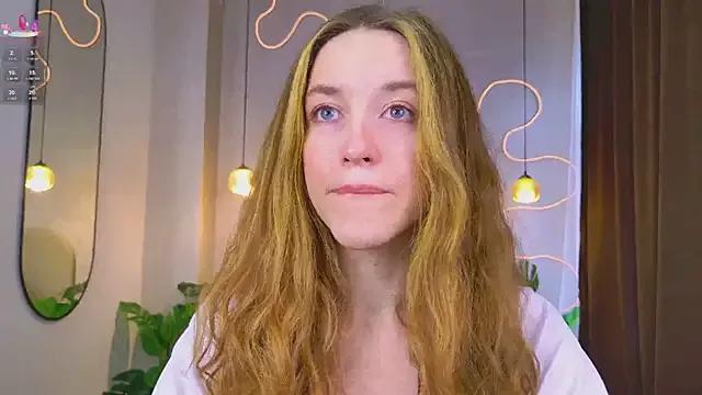 Summer_Red_Daze from StripChat is Freechat