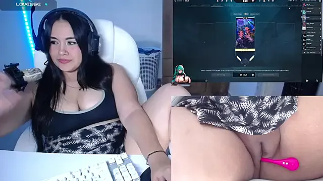 Freechat Sunny_Gamer7 on StripChat